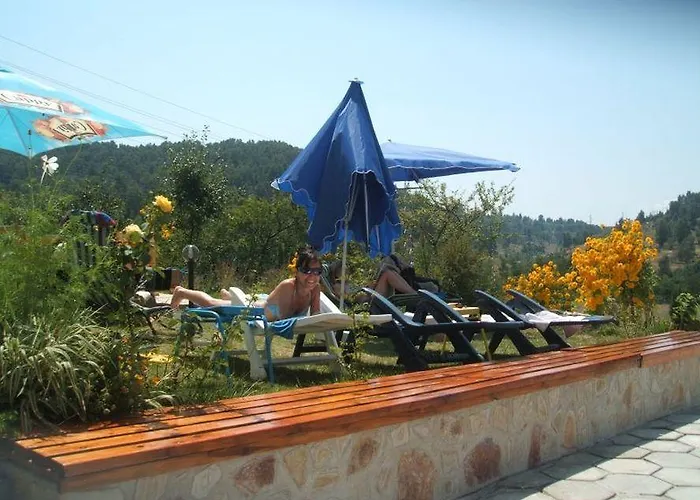 酒店 Zenit Satovcha