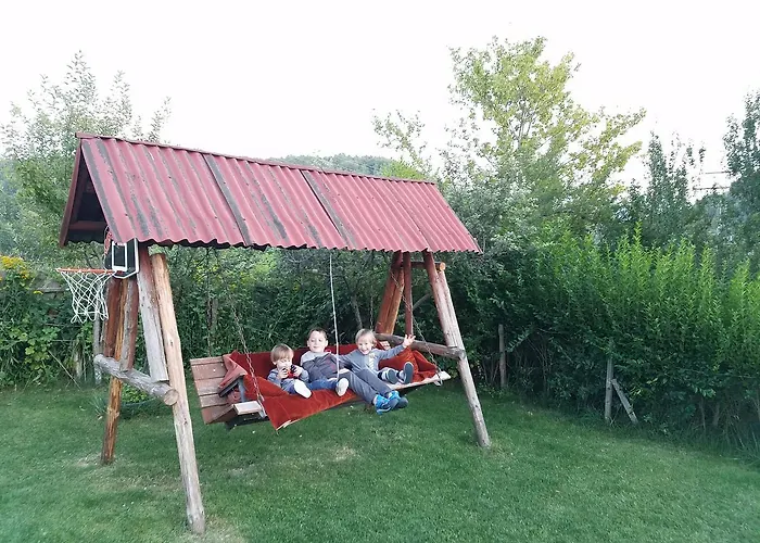 Zenit 酒店 Satovcha