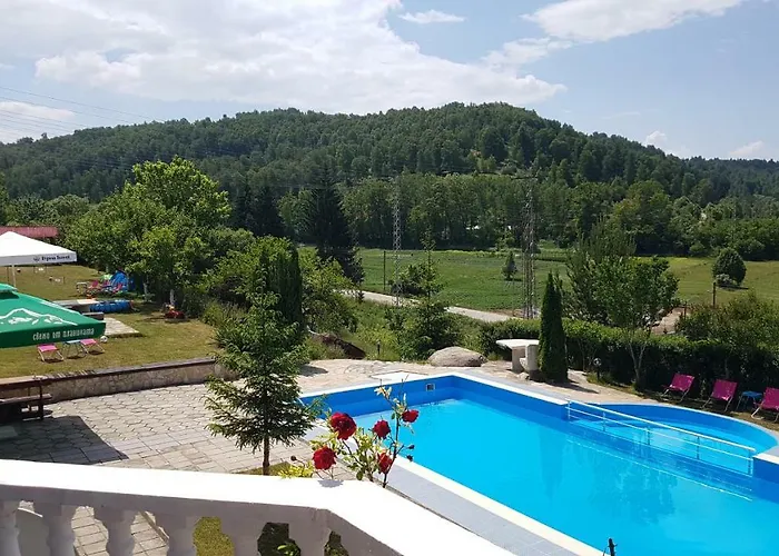 Zenit 酒店 Satovcha